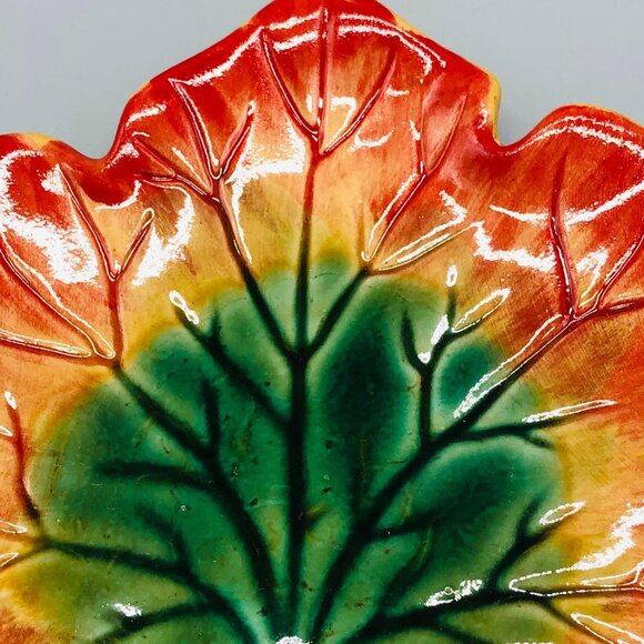 Chris Madden for Home collection leaf plate ceramic 8.25" x 8.5" new - Picture 3 of 9